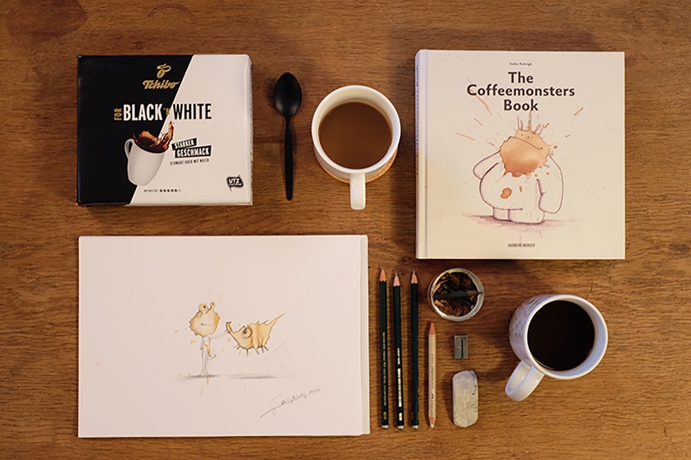 Kaffee steht fast auf jedem Schreibtisch: 92 Prozent der Teilnehmer der ARAL-Kaffeestudie halten ihn für unverzichtbar. Abbildung: Tchibo