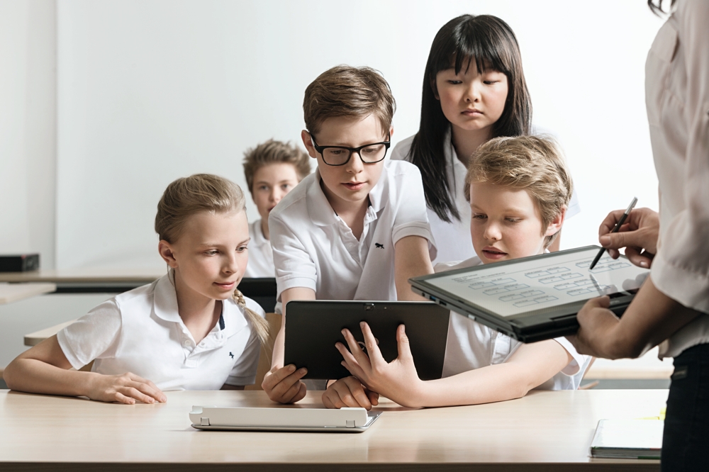 Securon für Schulen von Fujitsu bietet die Plattform für eine pädagogische, digitale Unterrichtsgestaltung.  Abbildung: Fujitsu