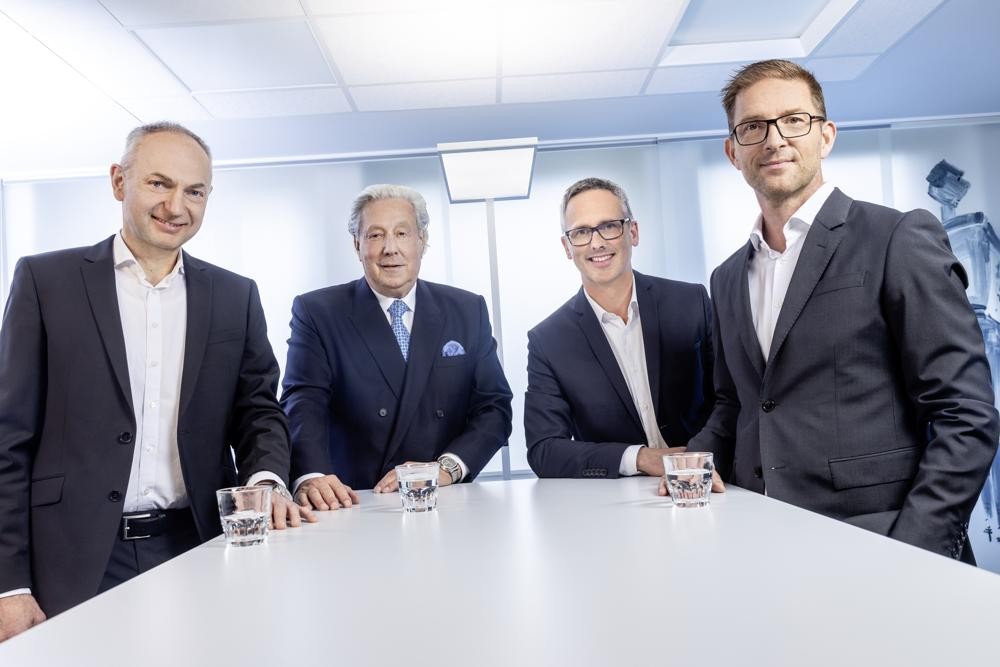 Der Trilux-Vorstand (v. l. n. r.): Johannes Huxol (CFO), Michael Huber (Generalbevollmächtigter und Vorsitzender des Aufsichtsrats), Hubertus Volmert (COO und Vorsitzender des Vorstands), Joachim Geiger (CSO & CMO). Abbildung: Trilux