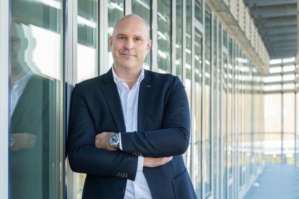Michael Rabbe freut sich auf seinen Aufgaben als Country Manager der Epson Deutschland GmbH. Abbildung: Epson