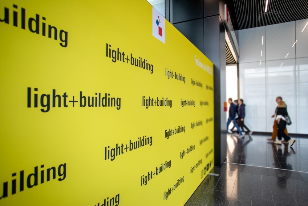 Die Light + Building spannt den Bogen von intelligenter Lichttechnik bis hin zu zukunftsweisender Haus- und Gebäudetechnologie. Abbildung: Messe Frankfurt Exhibition GmbH