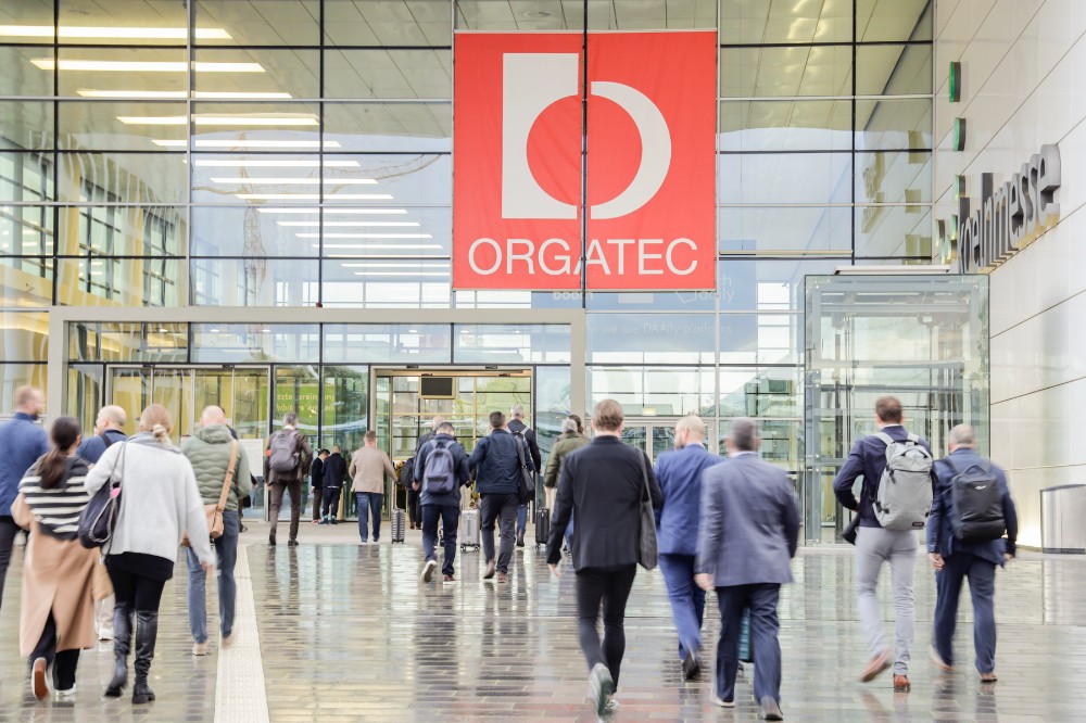 Hohes Interesse an der Orgatec trotz Umsatzrückgang in der Büromöbelproduktion. Abbildung: Koelnmesse GmbH