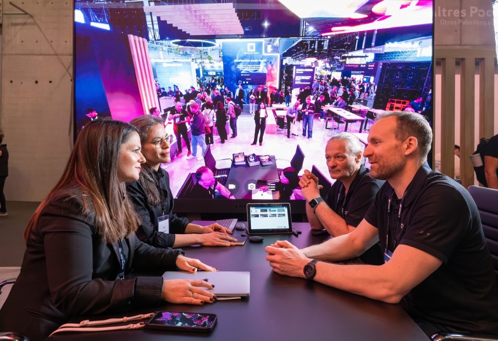 Die Unified Communications & Education Technology Zone zeigt, wie das Büro der Zukunft aussieht. Abbildung: ISE