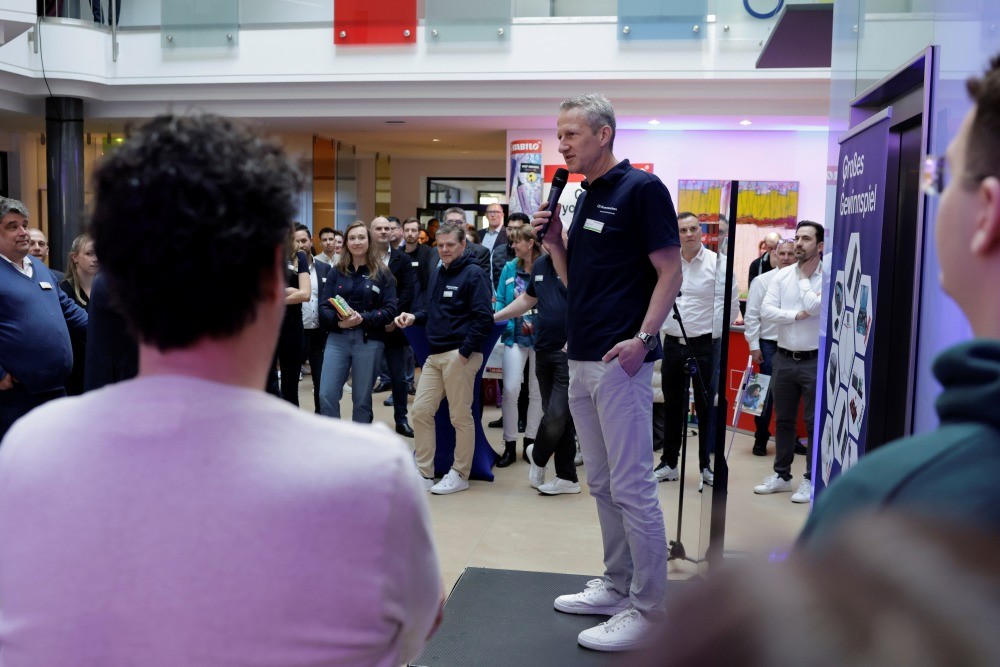 Stefan Salzer, Vorstandsvorsitzender der Soennecken eG, zeigte sich sehr zufrieden mit der Hausmesse 2026. Abbildung: Soennecken
