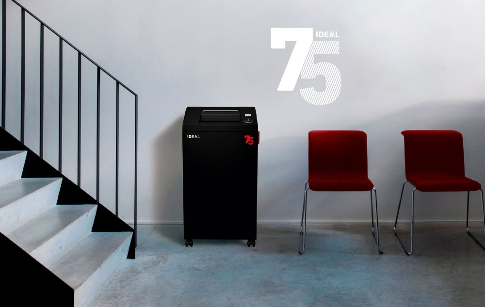 Der Aktenvernichter IDEAL 2604-75 erscheint zum Jubiläum als exklusive Limited Edition. Abbildung: IDEAL