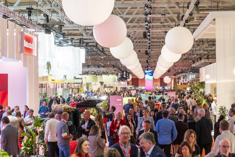 Auch wenn die Besucherzahlen in 2026 nicht das Niveau von 2024 erreicht haben, waren die Messehallen dennoch gut gefüllt. Abbildung: Koelnmesse GmbH, Kathrin Vogt